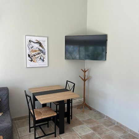Gite La Maison Dans L'Olivette Oraison Εξωτερικό φωτογραφία